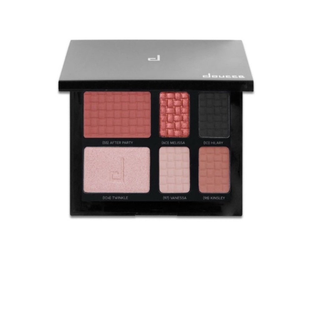 BNWT Doucce Eyeshadow Palette - Pink & Red Shades perfect for everyday!